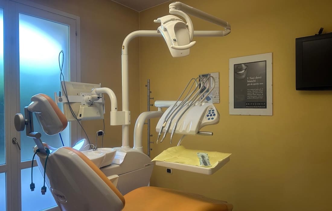 odontoiatria_dentista_vignola_modena_san_tommas2